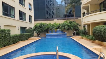 Piscine extérieure