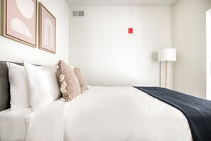1 chambre, fer et planche Ă repasser, Wi-Fi, draps fournis