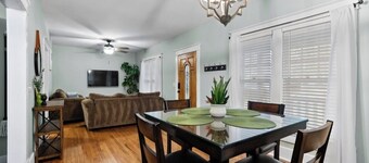 *Relaxing Southern Comfort Retreat*- 5mins from Downtown