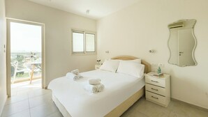 1 bedroom, iron/ironing board, free WiFi - Charming 1BR Apt with Sea Breeze & Stunning Views (Herzliya)
