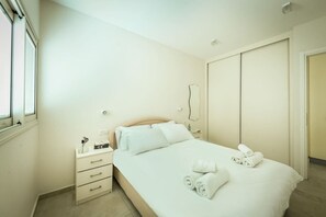 1 bedroom, iron/ironing board, free WiFi