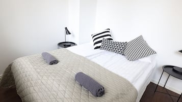 City Apartment | 1 bedroom, iron/ironing board, cribs/infant beds, free WiFi