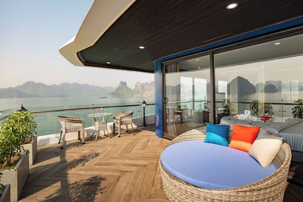 Presidential Suite, Sea View | Living area