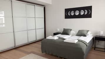 Premium Apartment | 1 bedroom, iron/ironing board, cribs/infant beds, free WiFi
