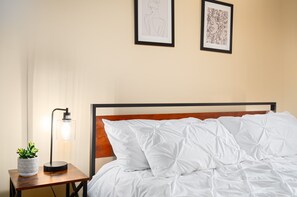 1 Schlafzimmer, Schreibtisch, Bügeleisen/Bügelbrett, kostenloses WLAN