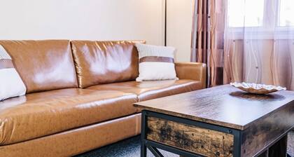 Great suburban location! Perfect for solo or couple travelers