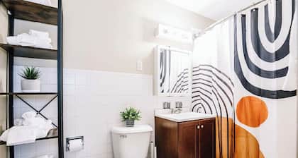 Great suburban location! Perfect for solo or couple travelers