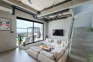 Villa, 2 Bedrooms | Living area | Smart TV