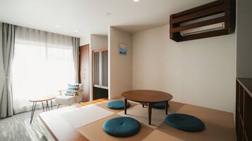 Traditional Double Room | Living area | 42-inch Smart TV with digital channels, TV, toys