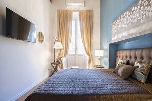3 bedrooms, iron/ironing board, travel cot, free WiFi