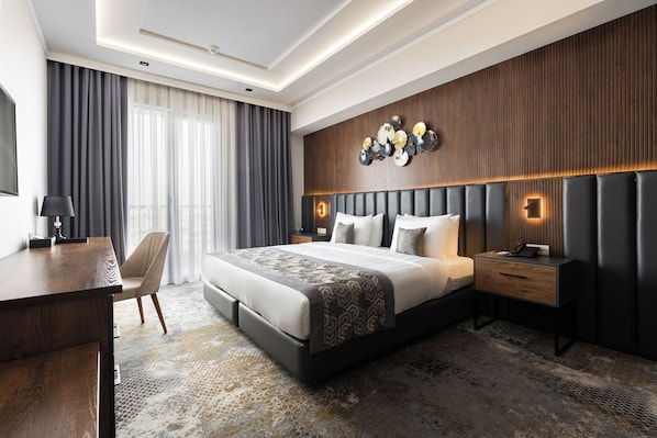 City Double or Twin Room | Down comforters, memory foam beds, minibar, in-room safe