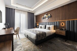 City Double or Twin Room | Down comforters, memory foam beds, minibar, in-room safe