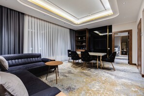 Executive Studio Suite | City view