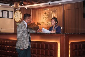 Reception - Hotel Simal (Kathmandu)