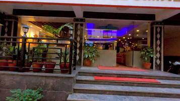 Majoituspaikan sisäänkäynti