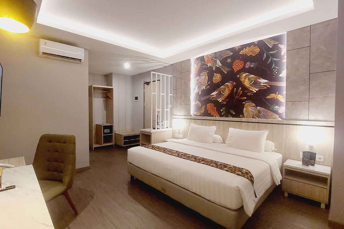 Executive Room | 1 bedroom, desk, free WiFi