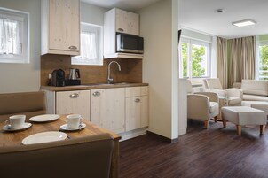 Apartment, 1 Schlafzimmer | Essbereich im Zimmer