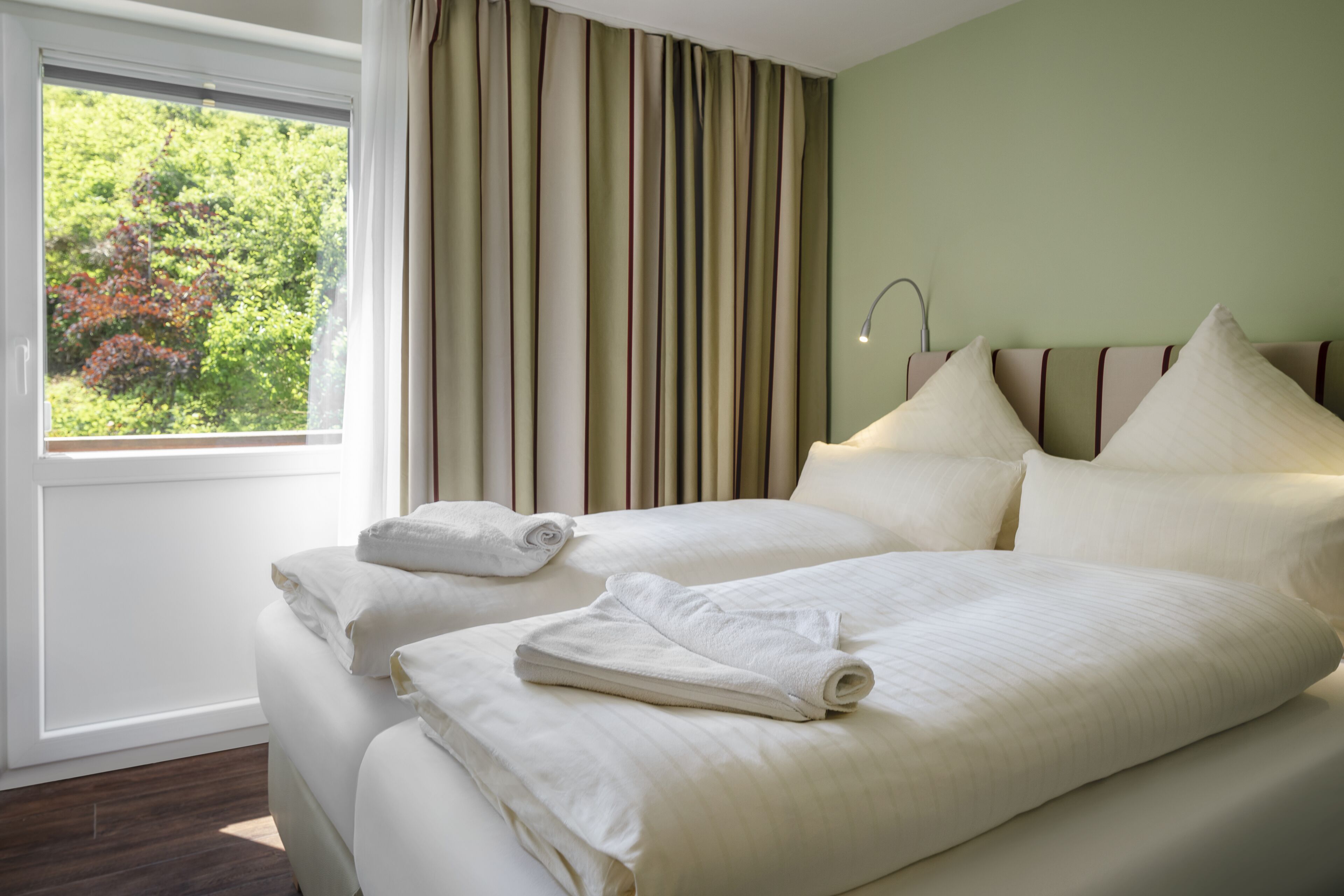 Condo superior, 1 habitación | 1 habitación, espacio para trabajar con laptop y wifi gratis 