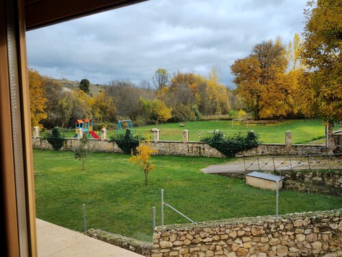 House "La Laguna del Valle" 20 beds