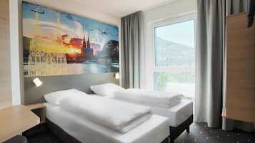 Bureau, Wi-Fi gratuit, draps fournis