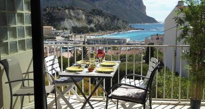 Superb sea view, appt 2CH 'La Rade'Avenue Amiral Ganteaume, Parking.