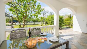 Economy Apartment A1 | Terrace/patio