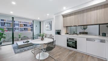 Fridge, microwave, oven, dishwasher