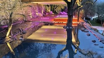 Piscine extérieure, piscine chauffée