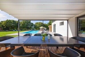 Outdoor dining - Villa Danica (Istria - Belavići) (Belavići)