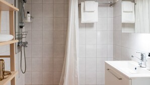 City Studio | Bathroom | Shower, hair dryer, towels, soap - Great location between Ratina and Arena (Tampere)