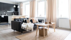 City Studio | Iron/ironing board, WiFi (free), individually furnished, bed sheets - Great location between Ratina and Arena (Tampere)