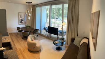 Una Smart TV, libros