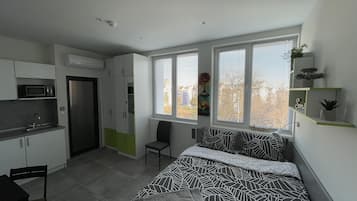 Superior tweepersoonskamer, 1 queensize bed | Een bureau, een laptopwerkplek, gratis wifi, beddengoed