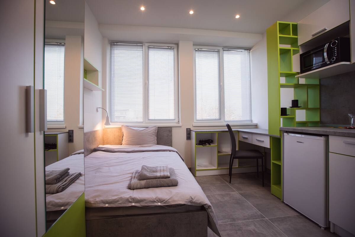 Deluxe Single Room
