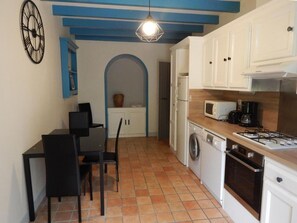 Fridge, microwave, dishwasher, highchair