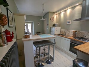 Kühlschrank, Mikrowelle, Hochstuhl, Gefrierschrank