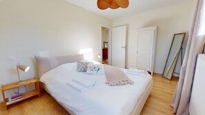 2 habitaciones, tabla de planchar con plancha y wifi gratis 