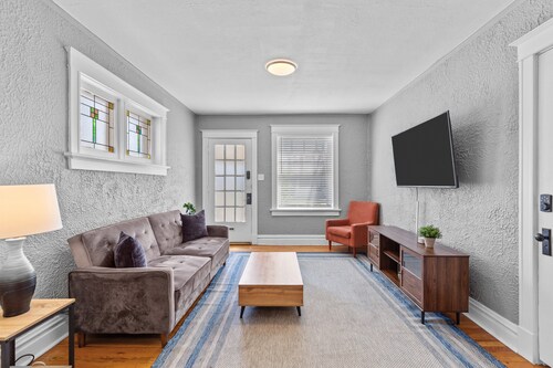 South City First Floor 2 Bedroom Apartment