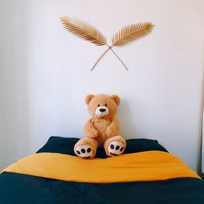 2 chambres, fer et planche à repasser, Wi-Fi gratuit, draps fournis