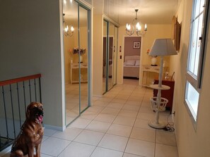 4 camere, Wi-Fi gratuito, lenzuola