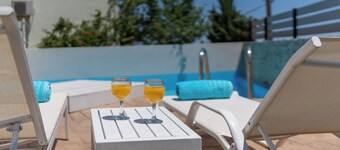 Linari Villa,a peaceful &cozy 2bdr villa with pool