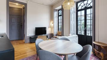 Panoramic Apartment | Living area | 43-inch LCD TV with cable channels, TV