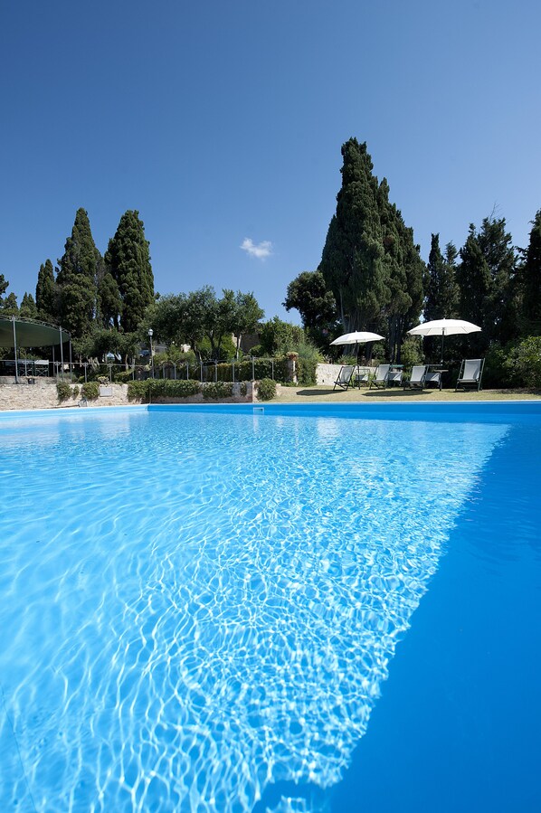 Piscina all'aperto