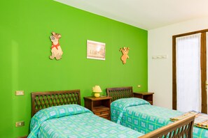 3 bedrooms, free WiFi, bed sheets