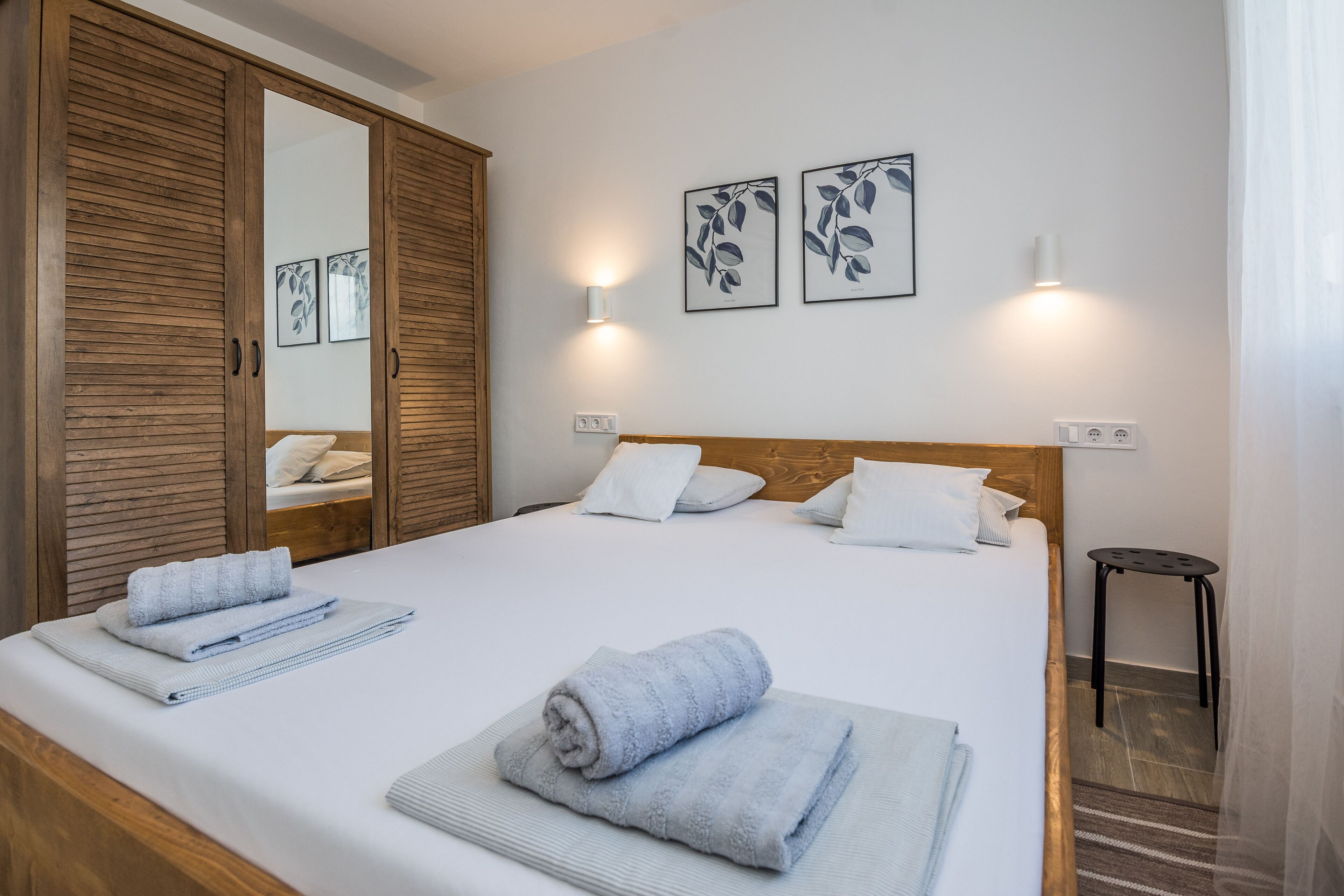 Family Apartment (A2) | Travel cot, free WiFi, bed sheets