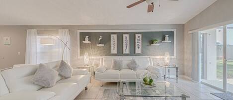 Smart TV, table football