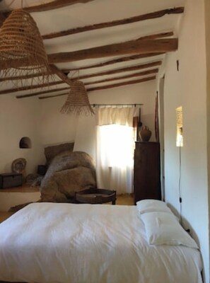 3 chambres, lit parapluie, Wi-Fi gratuit, draps fournis