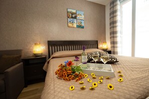 Ropa de cama de alta calidad, cubrecamas y colchones con efecto memoria 