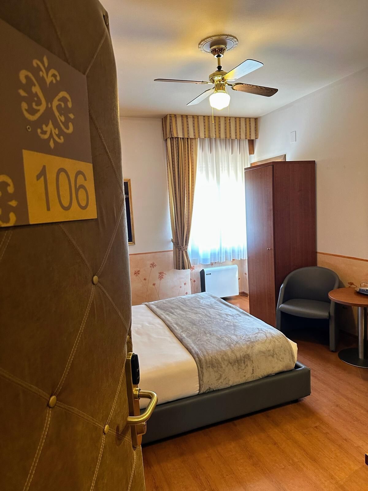 Standard Room | Premium bedding, down comforters, memory foam beds, minibar