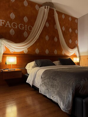 أغطية فراش متميزة وألحفة محشوة بالريش وأسرّة بإسفنج يتكيف مع شكل الجسم